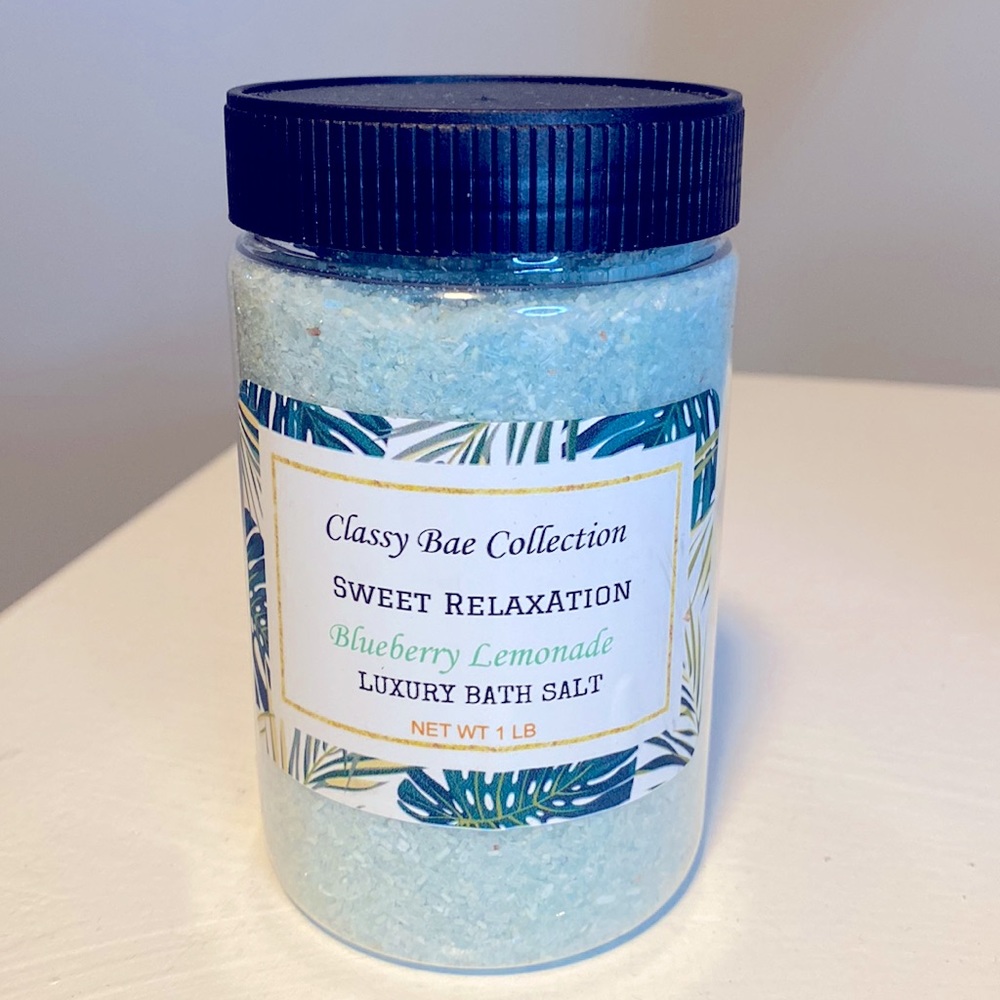 3/$15 Luxury Bath Salt 🫐🍋